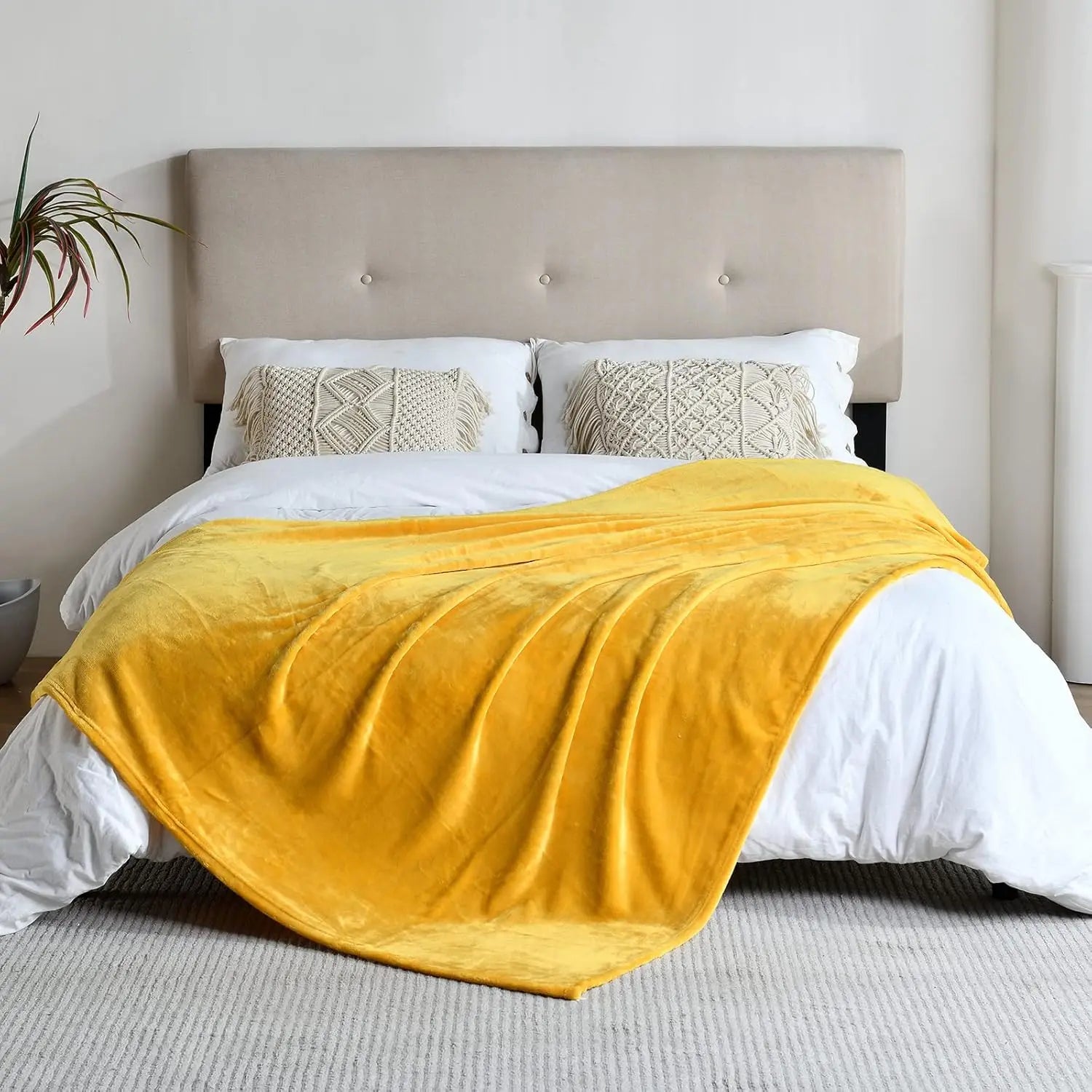 Cloud Fleece Throw