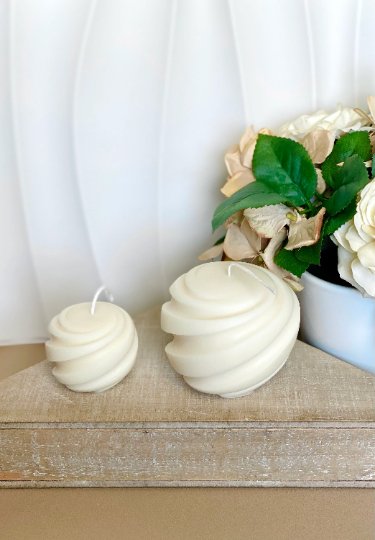 Swirl Candle